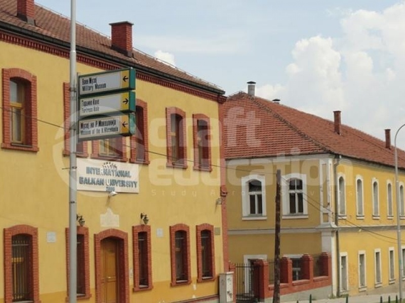 Uluslararası Balkan Üniversitesi'nde Sınavsız Eğitim Programları 