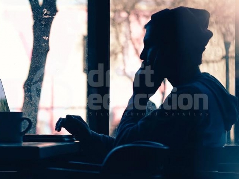 Uzaktan Eğitim Lisans Programları Sunan Üniversiteler 